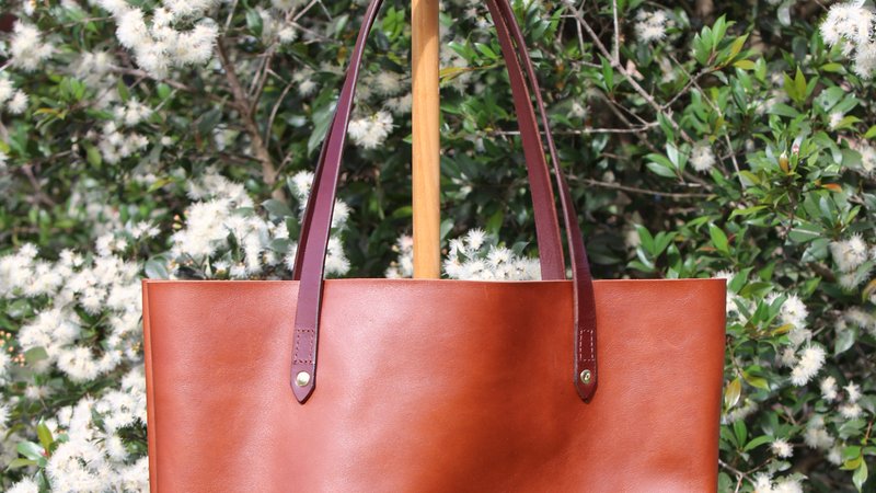 The E.L. Freeman Birdie tote bag in Luxor tan leather